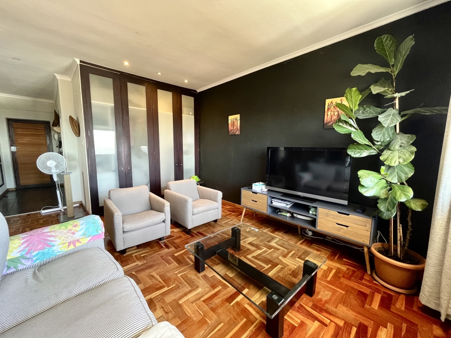 To Let 2 Bedroom Property for Rent in Sea Point Western Cape